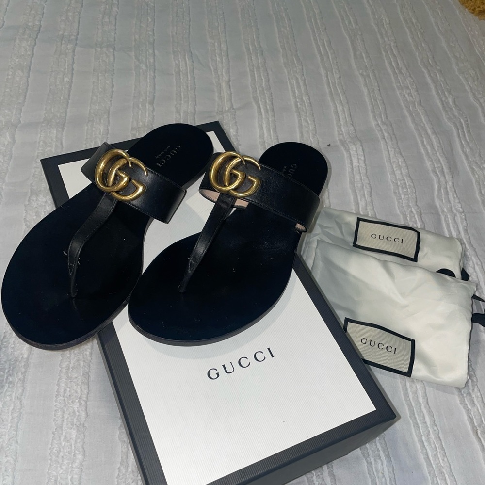 Gucci thong sandals